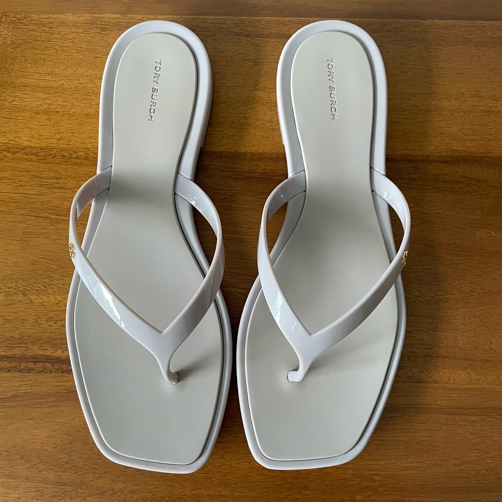 NWT Tory Burch Roxanne Flip Flops